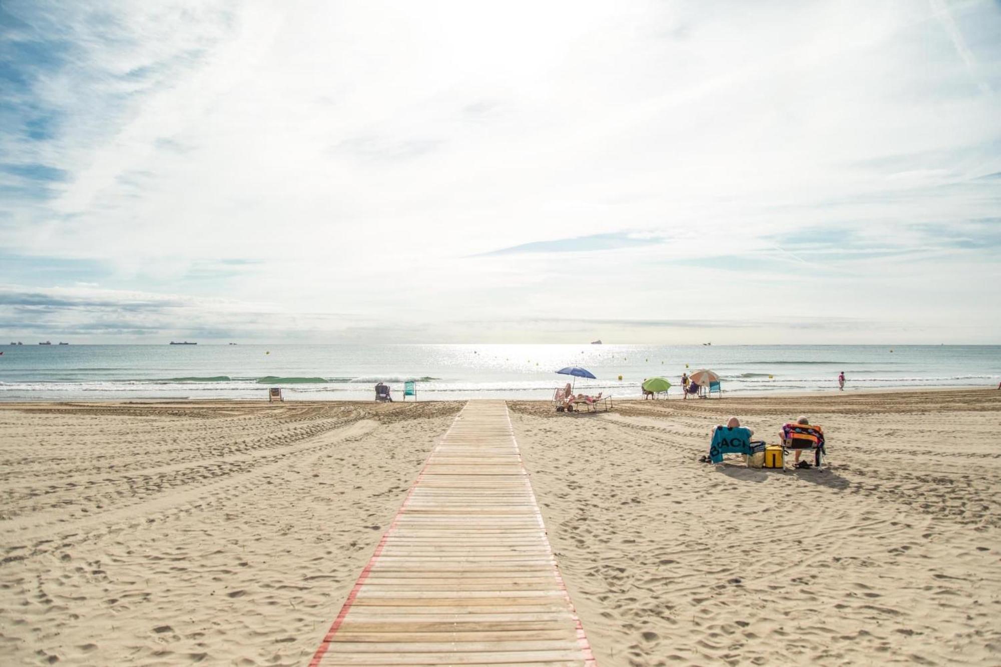Apartbeach Golden I Muy Luminoso Junto Playa Y Climatizado Salou Esterno foto