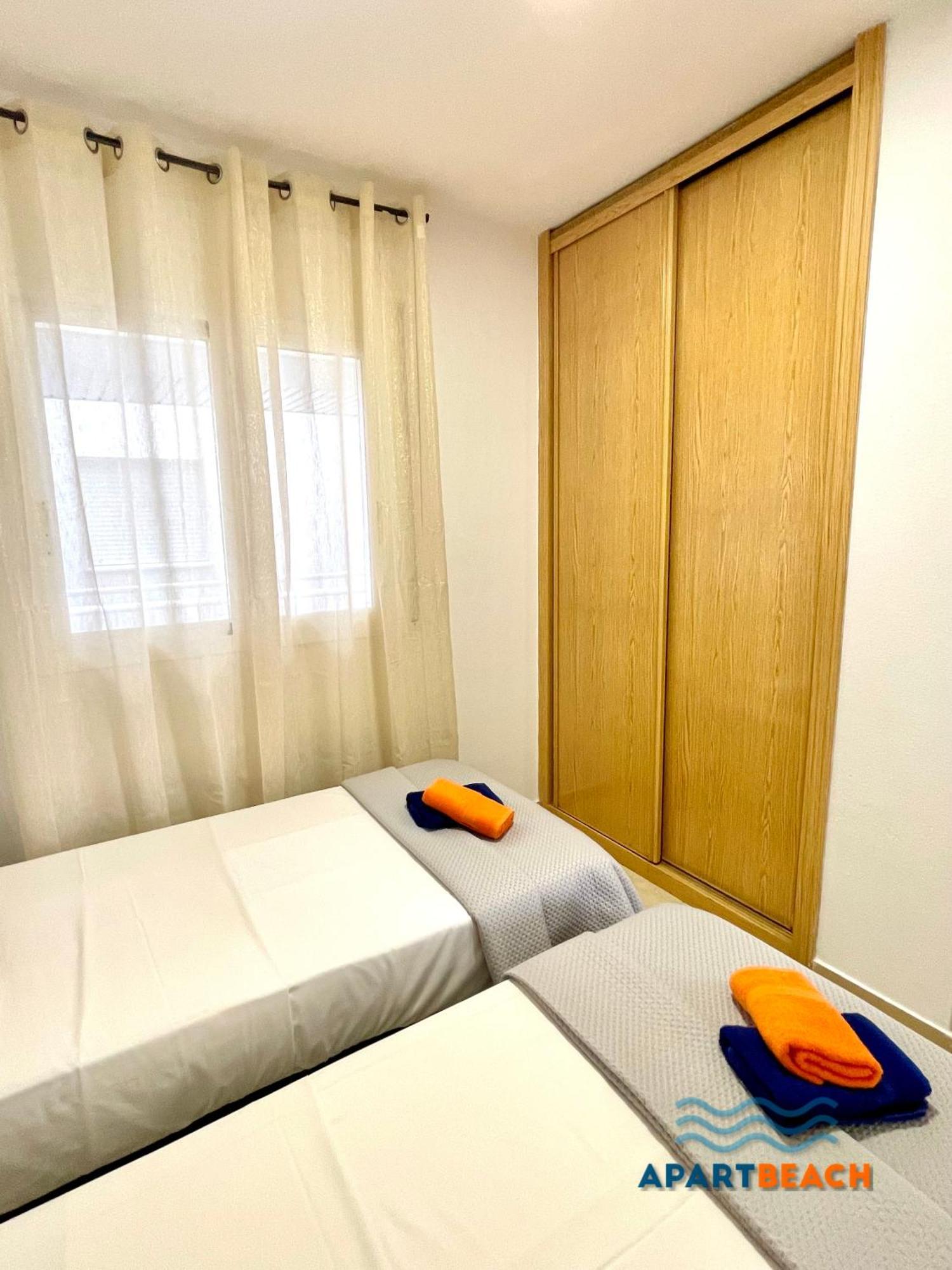 Apartbeach Golden I Muy Luminoso Junto Playa Y Climatizado Salou Esterno foto