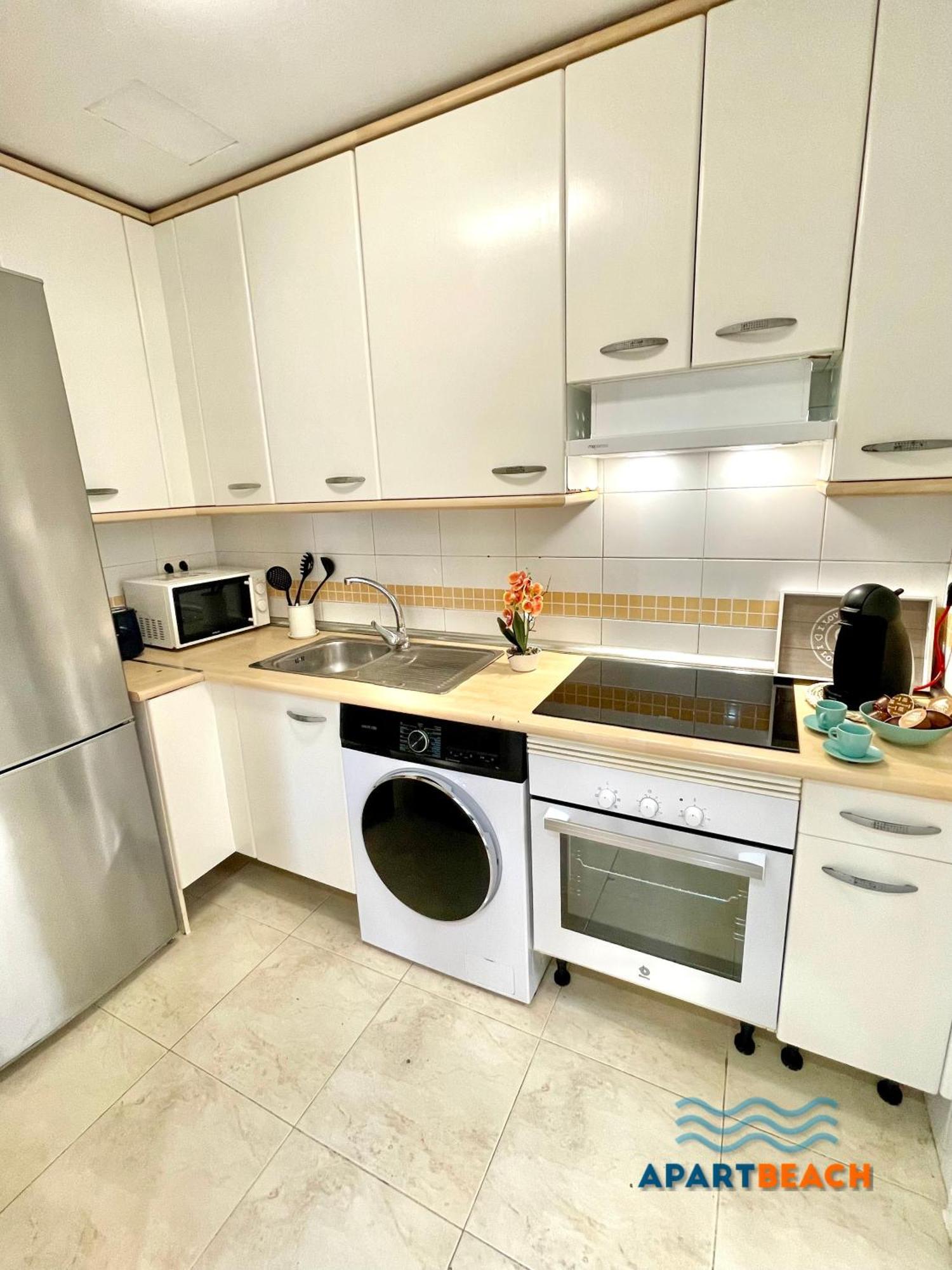 Apartbeach Golden I Muy Luminoso Junto Playa Y Climatizado Salou Esterno foto