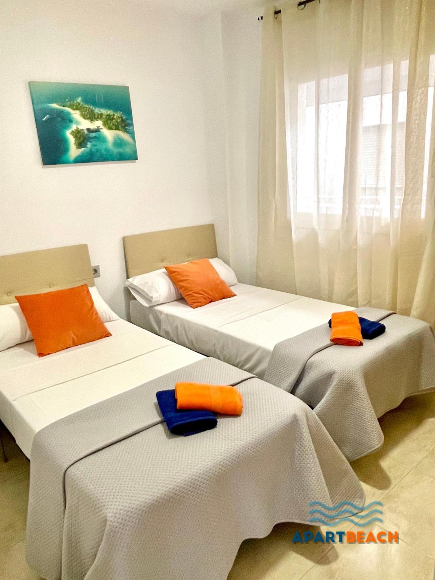 Apartbeach Golden I Muy Luminoso Junto Playa Y Climatizado Salou Esterno foto